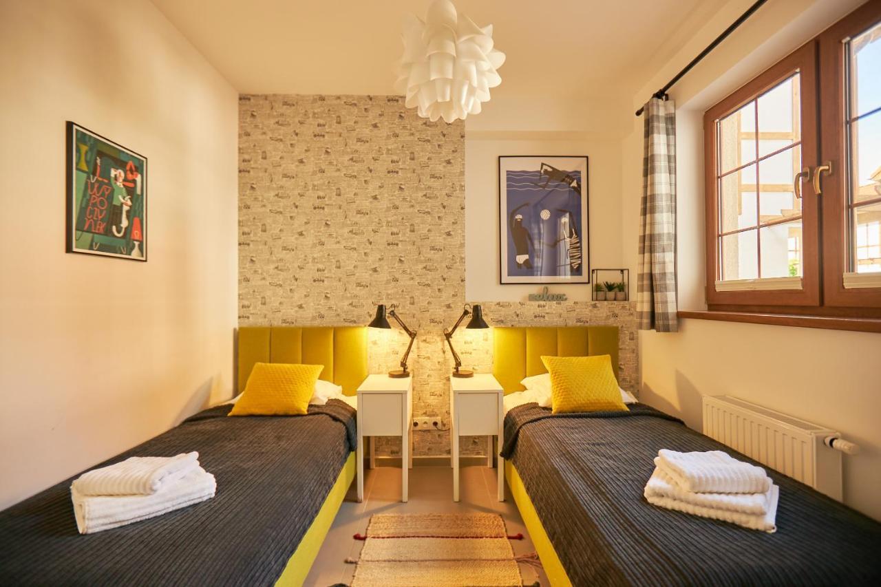 Villa SeaYou Yellow House à Rogowo  Extérieur photo